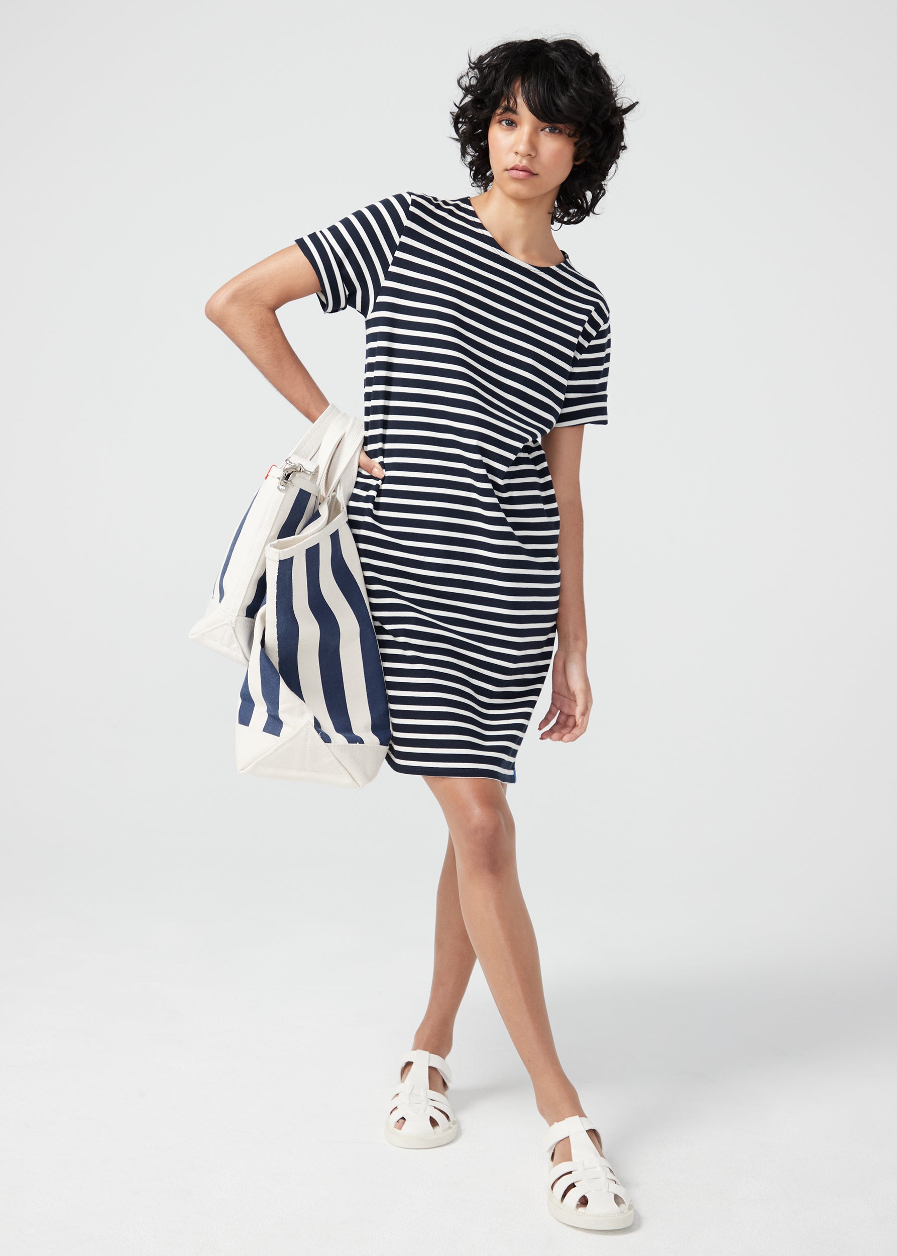 The All Over Striped Tote - Canvas/Navy