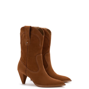 Thelma Boot In Tobacco Suede - Larroude
