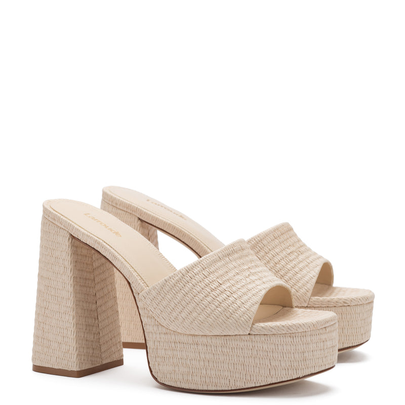 Dolly Mule In Natural Raffia - Larroude